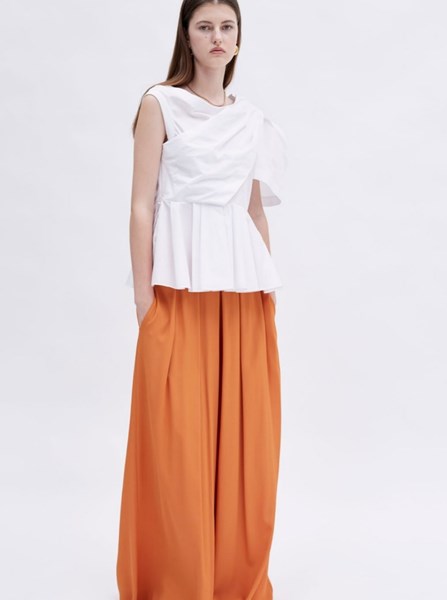 Picture of SLEEVELESS FLARE TOP, Picture 1