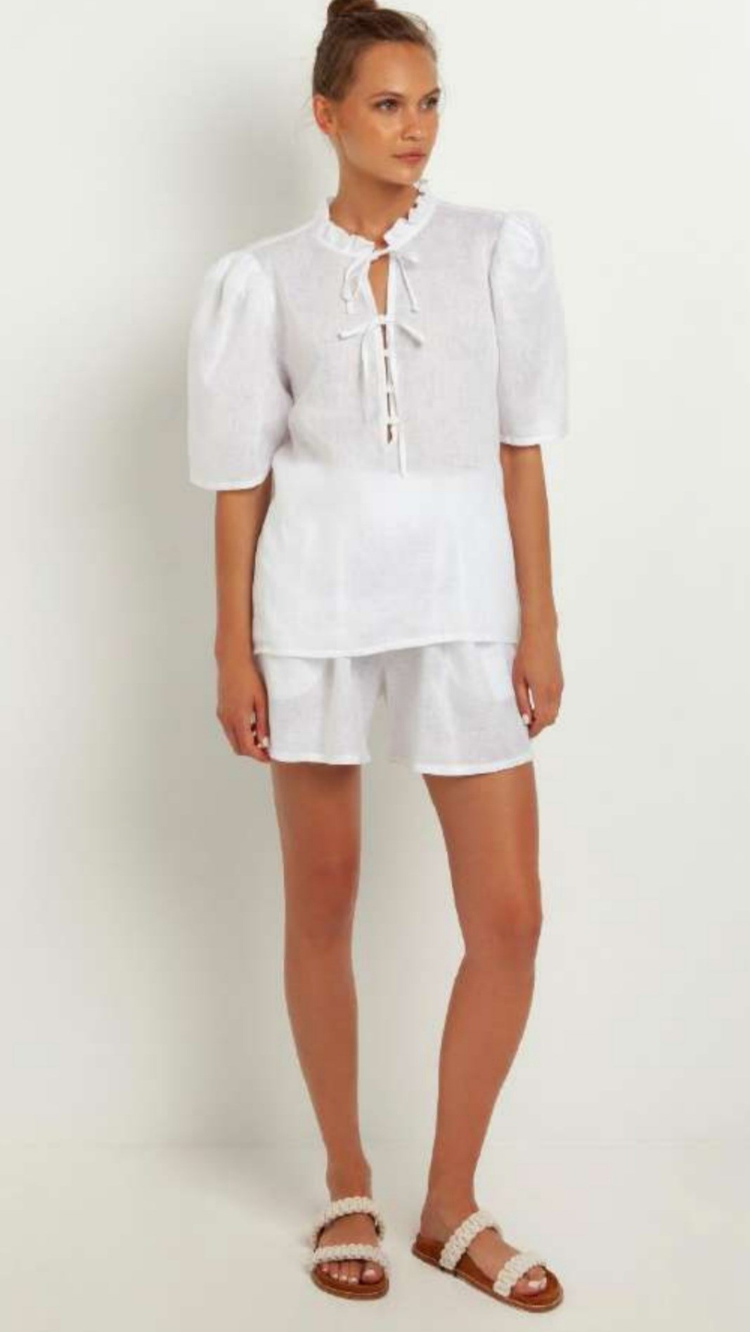 Picture of SHORT WITH POCKETS