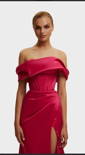 Picture of PRINCESS STRAPLESS GOWN WITH TIGH SLIT, Picture 1