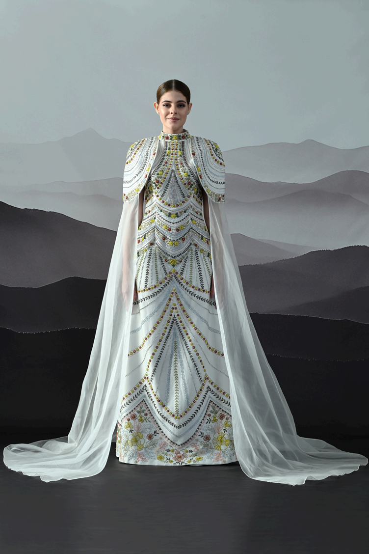 Picture of A LINEAR BEADWORK & EMBROIDERY GOWN BA14