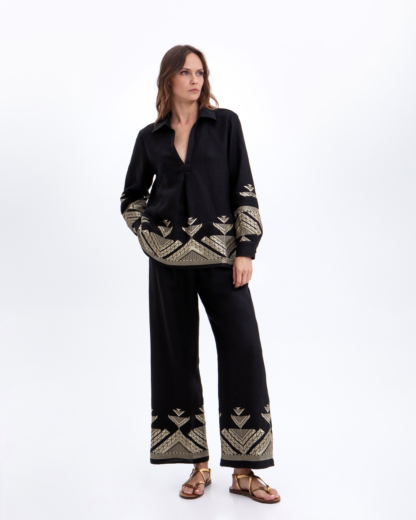 Picture of BLOUSE PYRAMIDS L/S V-NECK