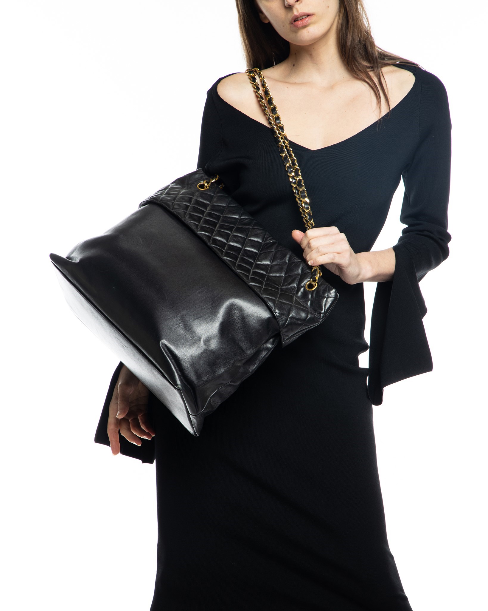 chanel vintage black shoulder bag