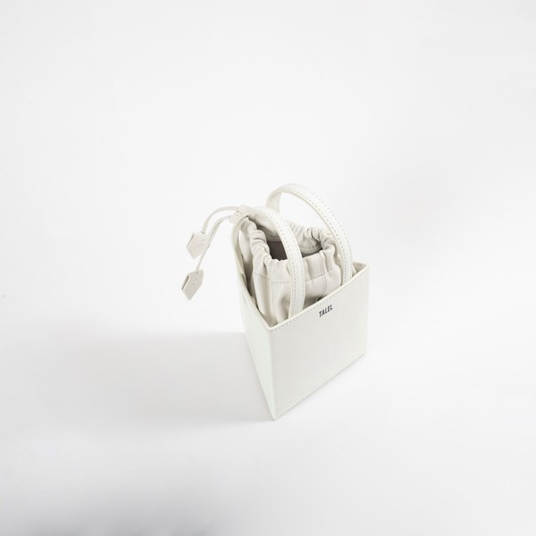 Picture of SMALL TRIANGLE BAG OFF WHITE, Picture 2
